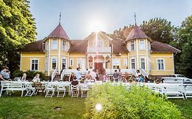 STF Villa Söderåsen B&B